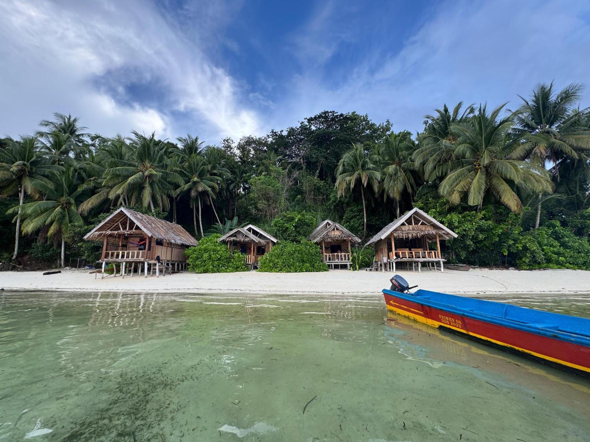 Amfriwen Homestay Yennanas Besir Exterior photo