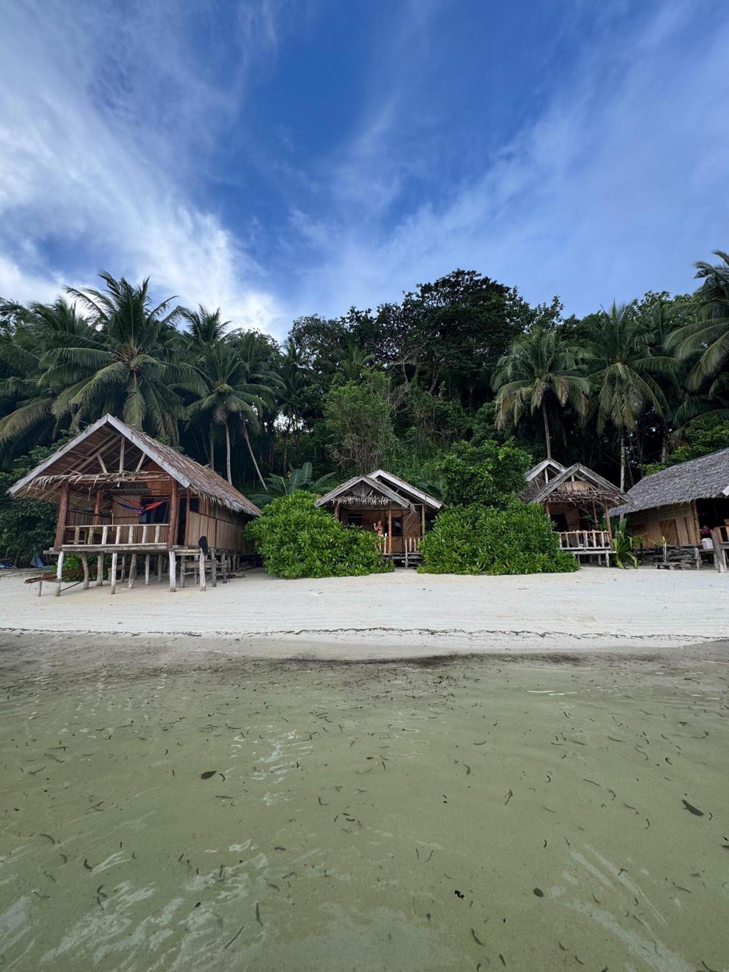 Amfriwen Homestay Yennanas Besir Exterior photo